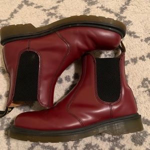 Doc Marten’s Chelsea 2976 unisex